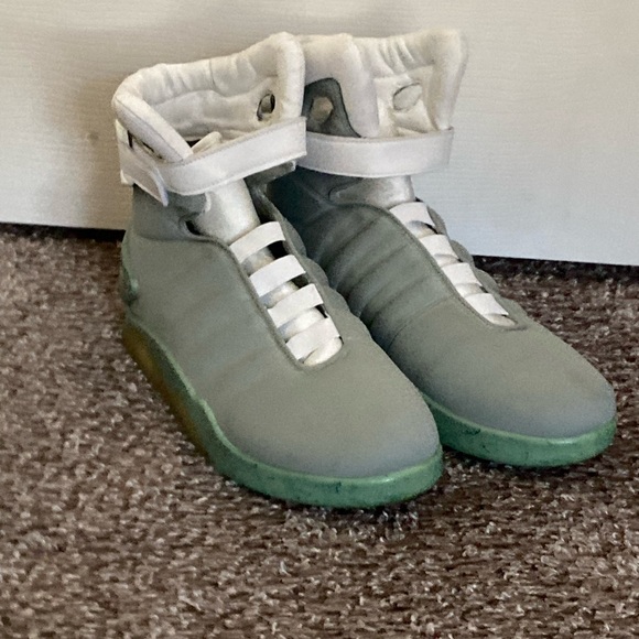 Size 13 back to the future shoes - Picture 4 of 5
